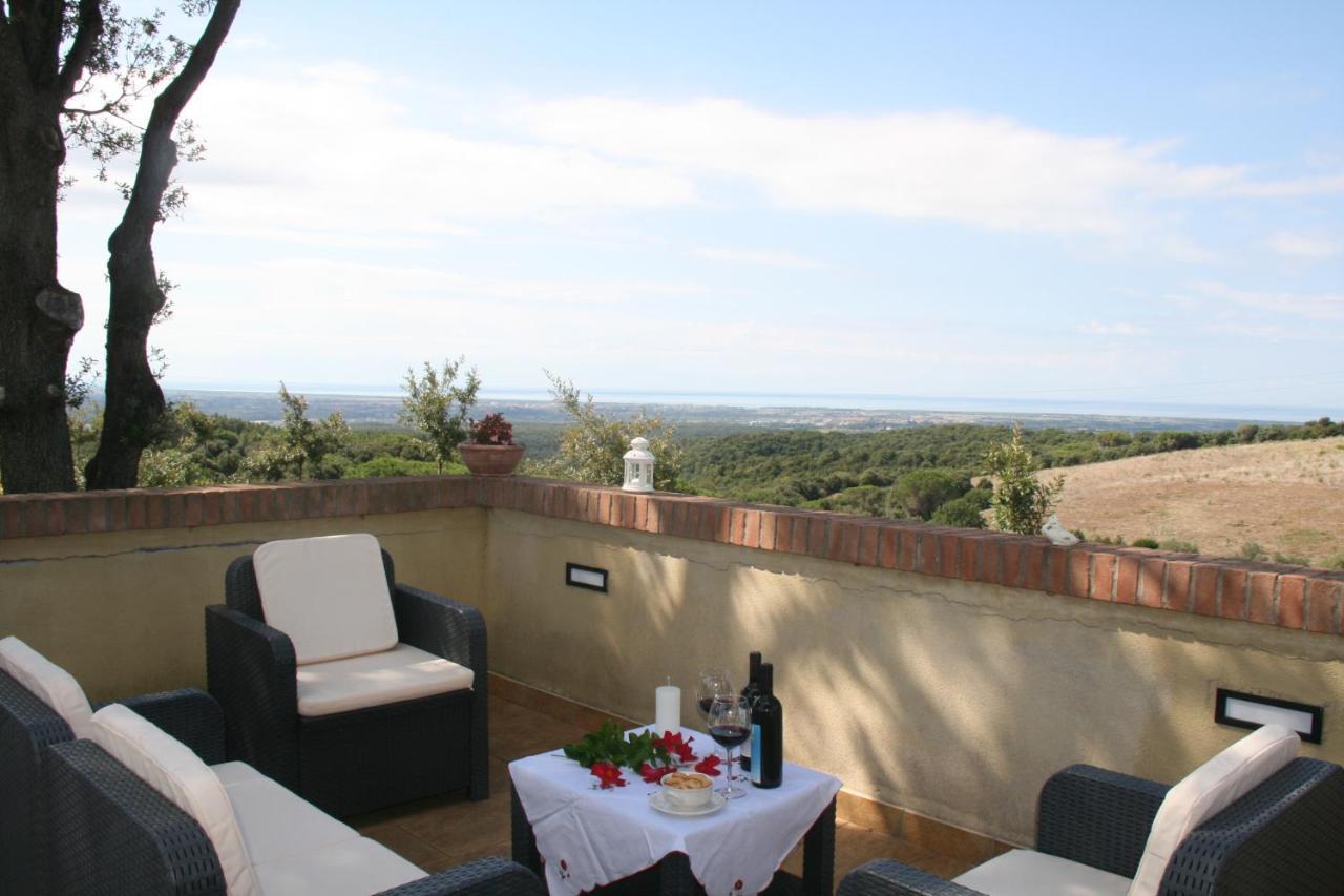 Glamping Debbiare Hotel Riparbella Exterior photo